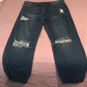 Distressed Boyfriend Jeans